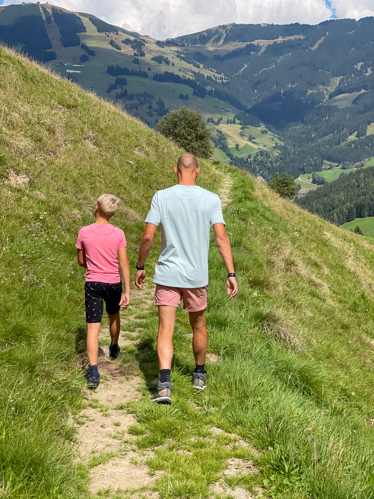 Of je nu de gondel wilt pakken naar de piste of een wandeling wilt maken naar een lokaal restaurant, alles ligt binnen handbereik.